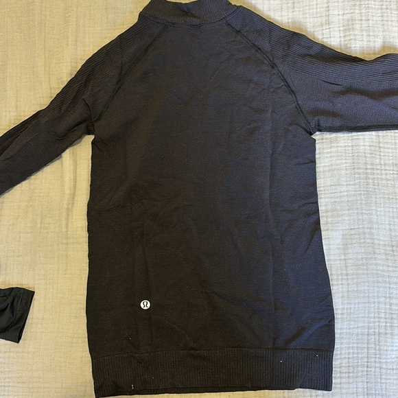 lululemon Keep the Heat Thermal Long Sleeve - Picture 4 of 5